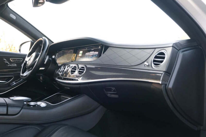 2017 Mercedes-Benz S-Class AMG S 63