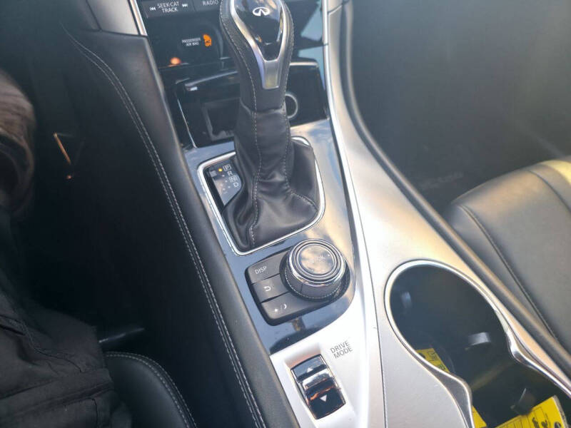 2017 Infiniti Q60 2.0T Premium