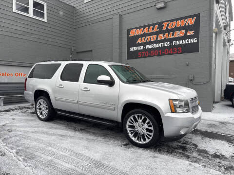 2014 Chevrolet Suburban for sale at Small Town Auto Sales Inc. in Hazleton PA