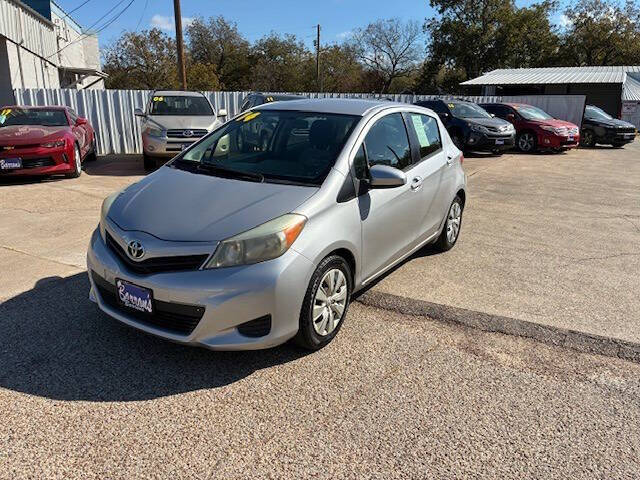 2014 Toyota Yaris 5-Door LE