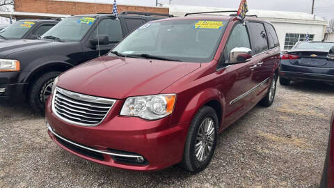 2014 Chrysler Town and Country for sale at CM Brothers Auto Sales Llc in Woodward OK