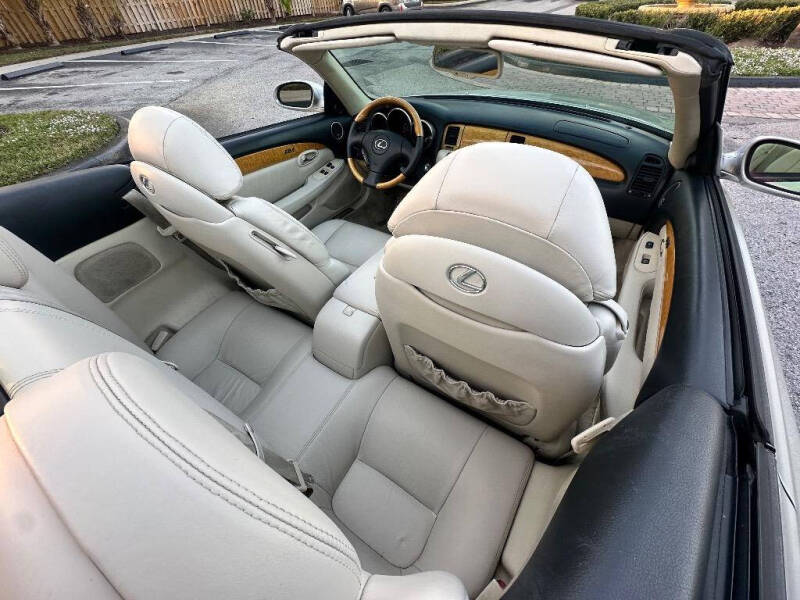 2003 Lexus SC 430
