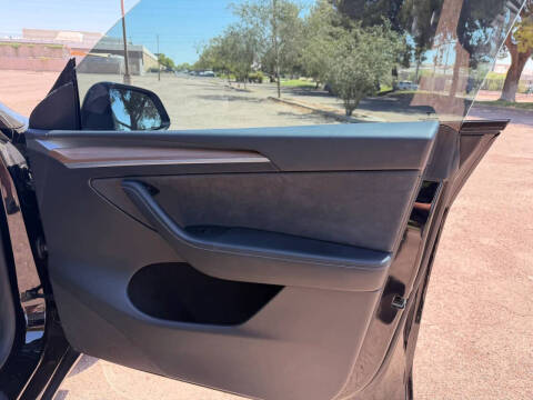 2023 Tesla Model Y Performance