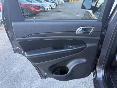 2017 Jeep Grand Cherokee Altitude