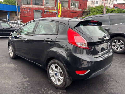 2014 Ford Fiesta SE
