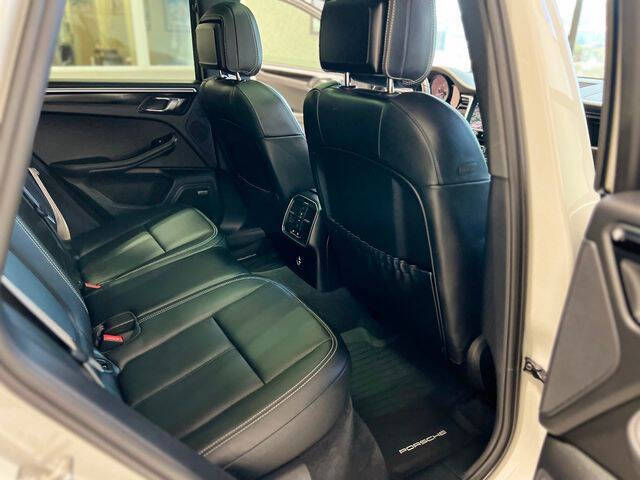 2024 Porsche Macan S