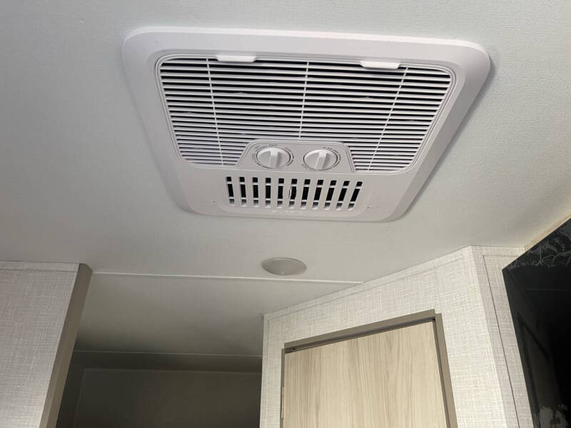 2025 Bontrager Outdoors 21 BH