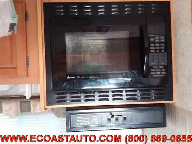 2004 Ford E-Series E-450 SD