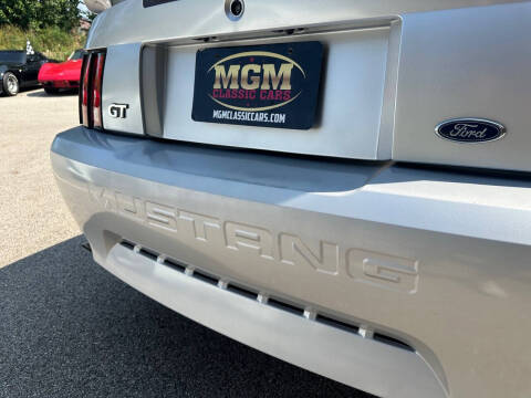 2004 Ford Mustang GT Deluxe