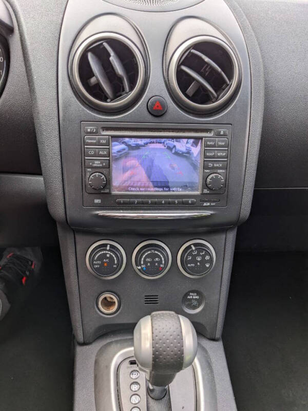 2011 Nissan Rogue SV