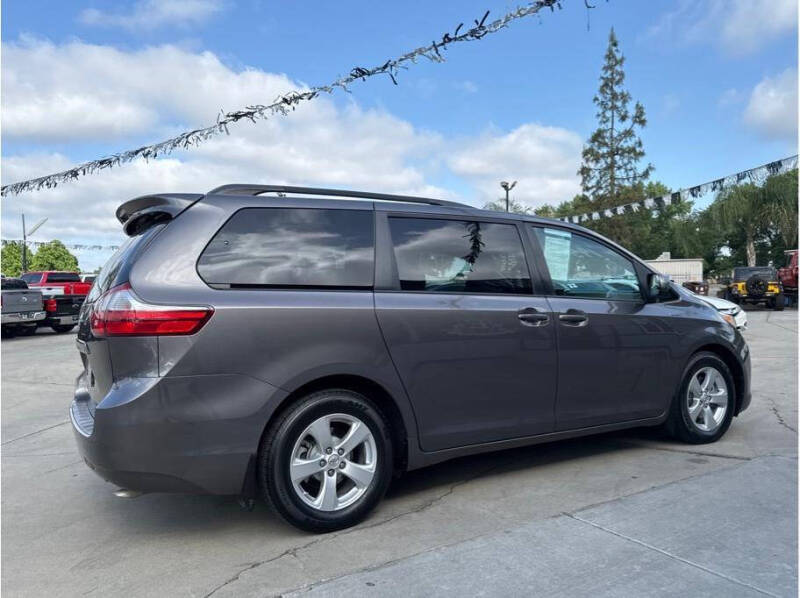 2016 Toyota Sienna