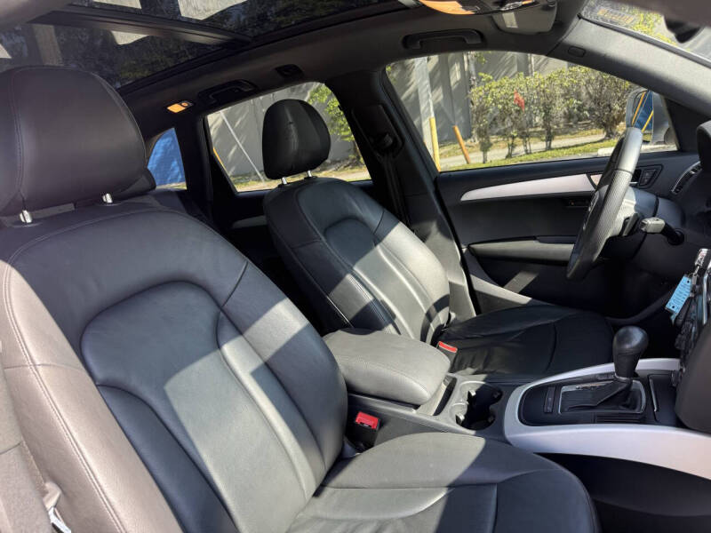 2011 Audi Q5 3.2 quattro Premium Plus