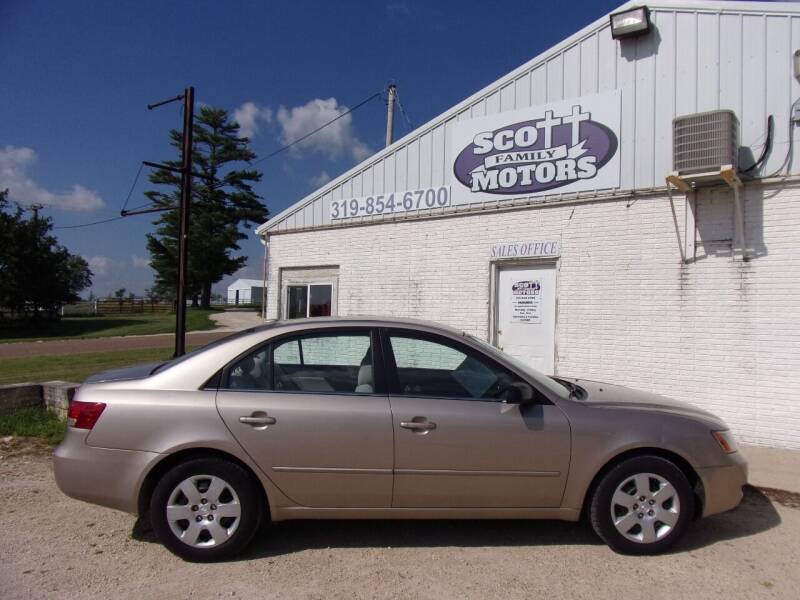 2008 Hyundai Sonata for sale at SCOTT FAMILY MOTORS in Springville IA