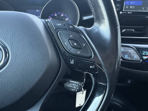 2018 Toyota C-HR XLE Premium