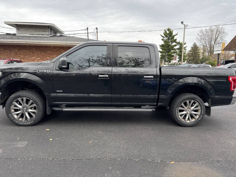 2015 Ford F-150 XLT photo 3