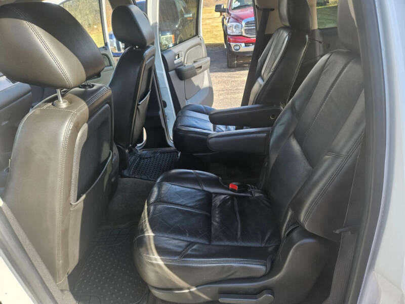 2011 Chevrolet Suburban LT