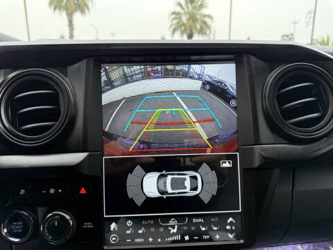 2017 Toyota Tacoma TRD Sport