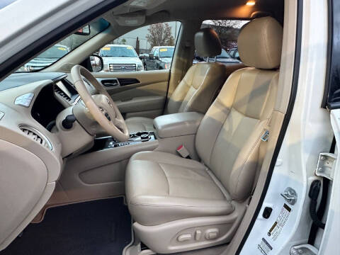 2015 Nissan Pathfinder SL