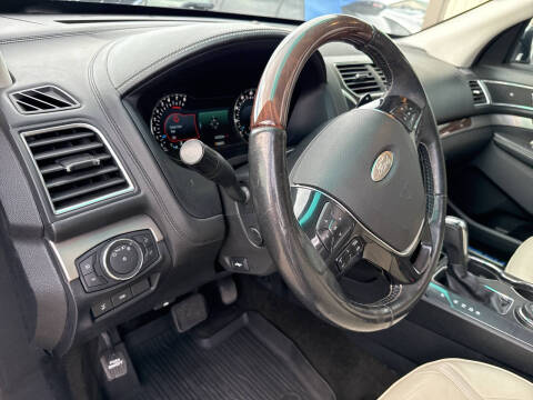 2016 Ford Explorer Platinum