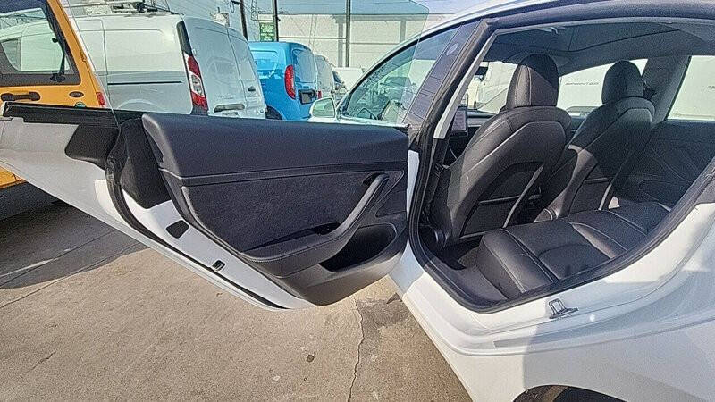 2020 Tesla Model 3 Standard Range