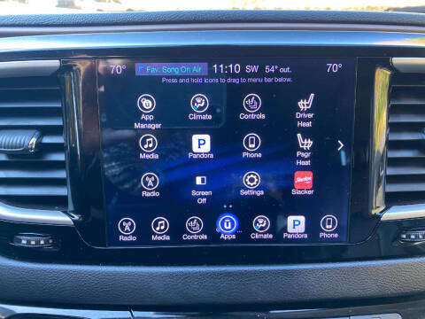 2017 Chrysler Pacifica Touring-L