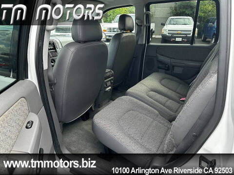 2004 Ford Explorer XLS