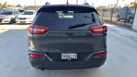 2016 Jeep Cherokee Latitude Altitude
