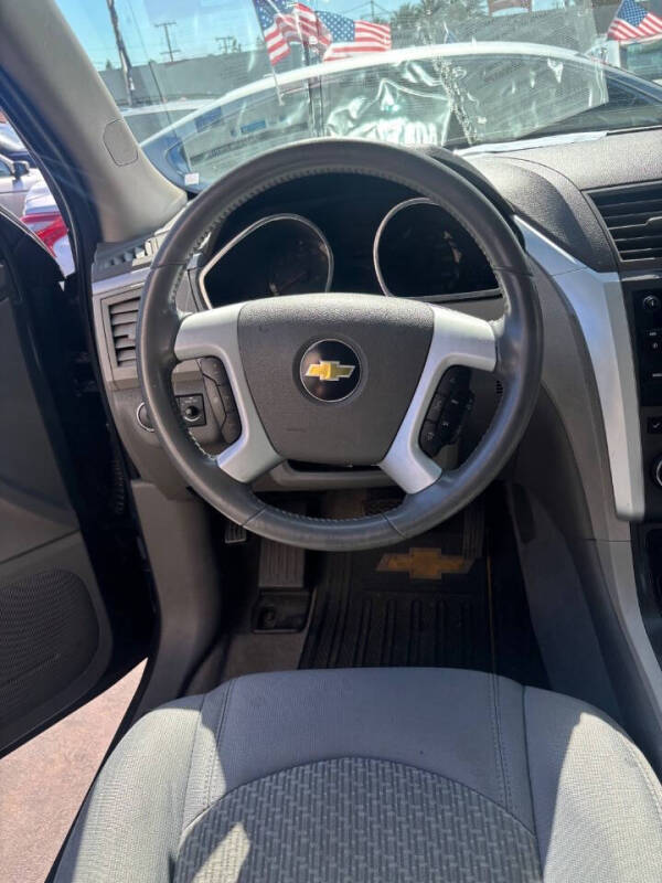 2011 Chevrolet Traverse LT