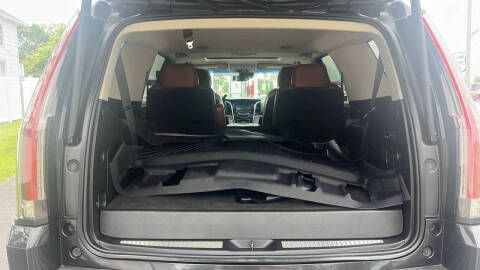 2019 Cadillac Escalade Luxury