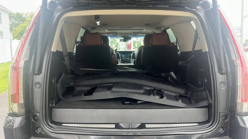 2019 Cadillac Escalade Luxury