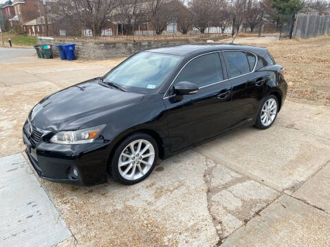 2012 Lexus CT 200h for sale at Bogie's Motors in Saint Louis MO