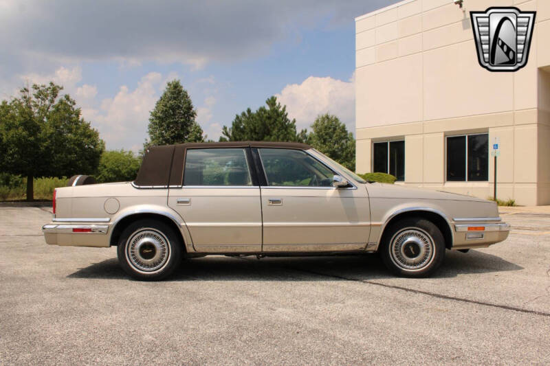 1989 Chrysler New Yorker Salon