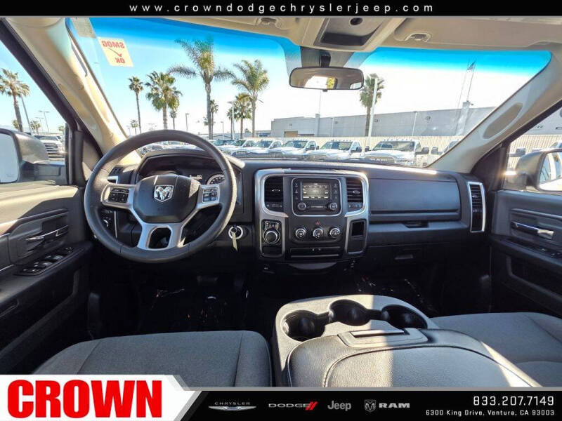 2024 RAM 1500 Classic SLT