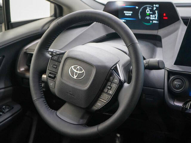2025 Toyota Prius XLE
