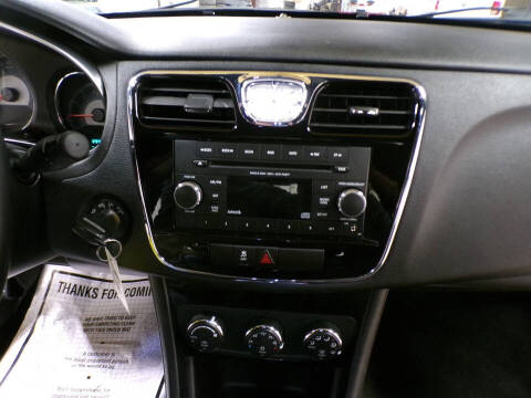 2012 Chrysler 200 Touring