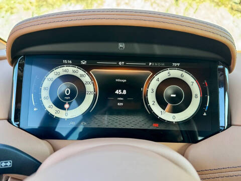 2025 Aston Martin DB12 V8