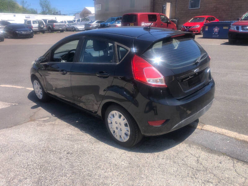2016 Ford Fiesta S