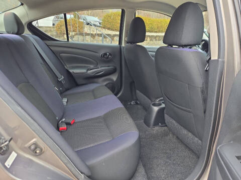 2012 Nissan Versa 1.6 S