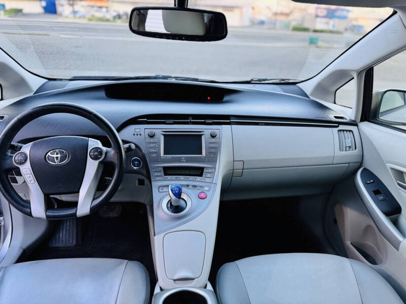 2013 Toyota Prius One