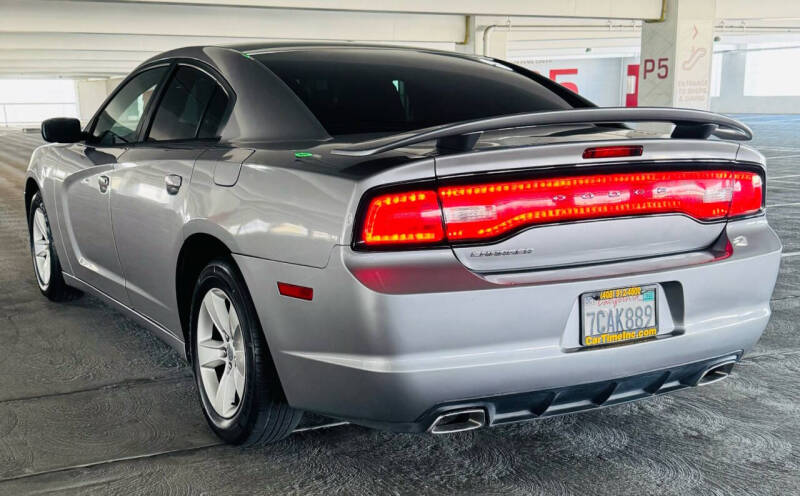 2014 Dodge Charger SE