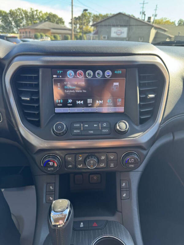 2017 GMC Acadia SLT-1