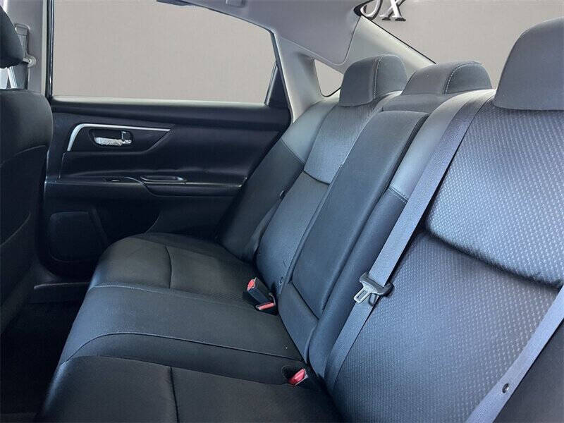 2016 Nissan Altima 2.5 SR