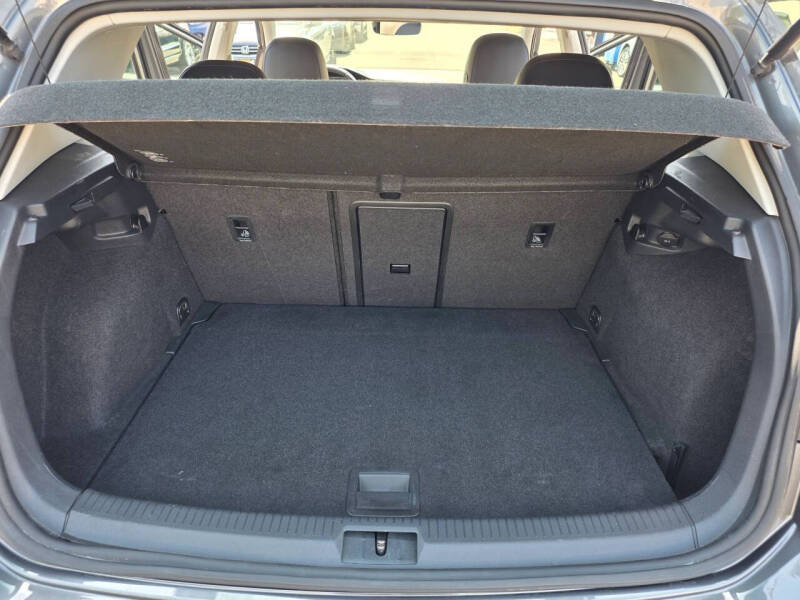 2018 Volkswagen e-Golf SEL Premium