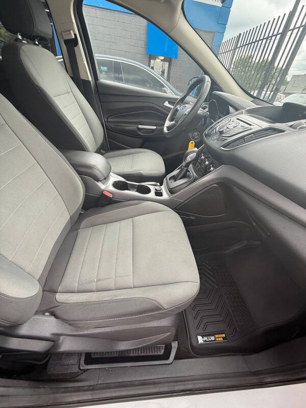 2016 Ford Escape SE