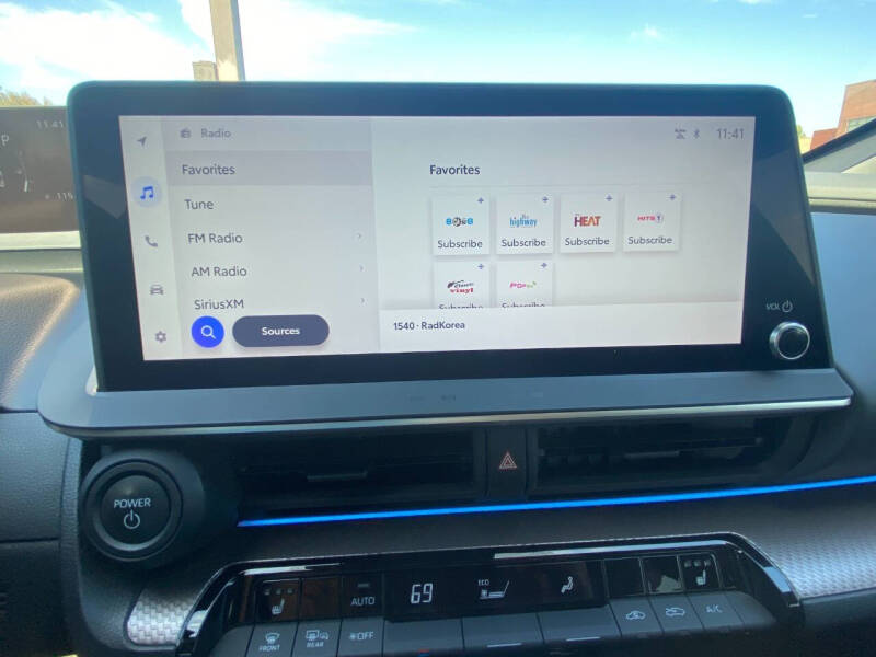 2024 Toyota Prius XLE