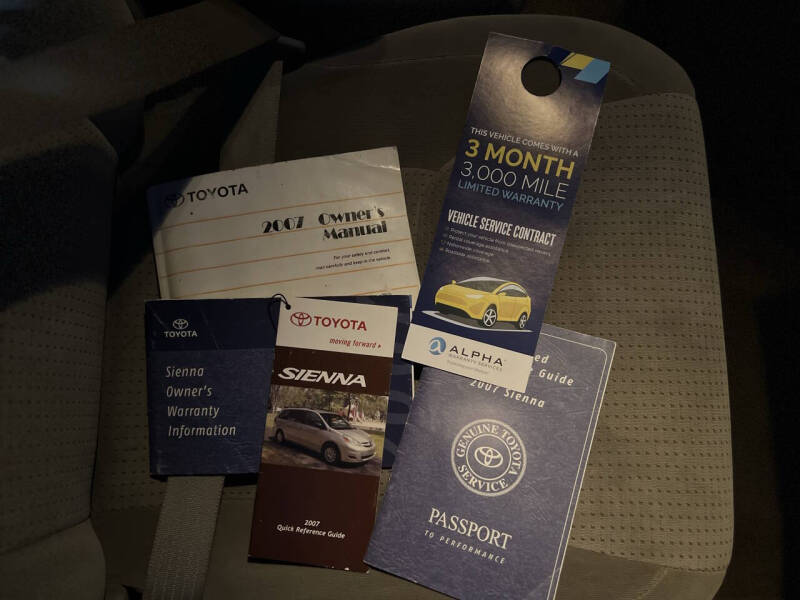 2007 Toyota Sienna CE 7-Passenger