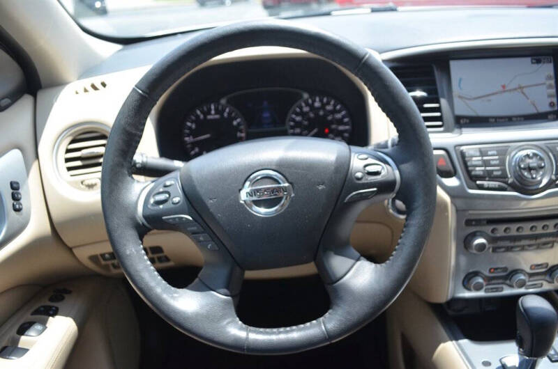 2020 Nissan Pathfinder SL