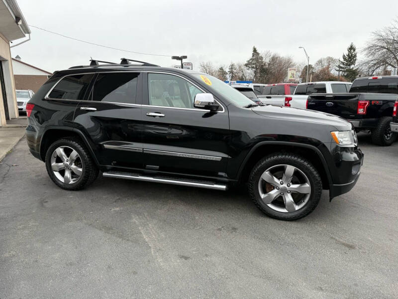 2013 Jeep Grand Cherokee Overland photo 5