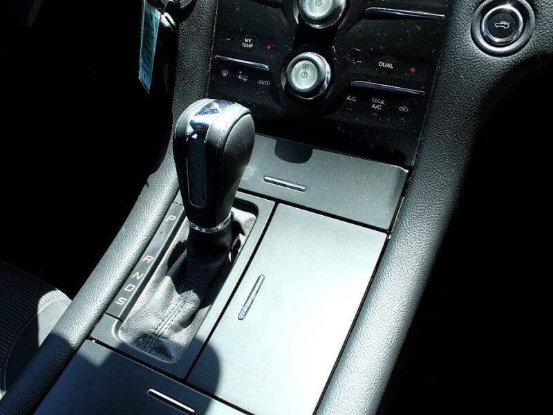 2014 Ford Taurus SEL