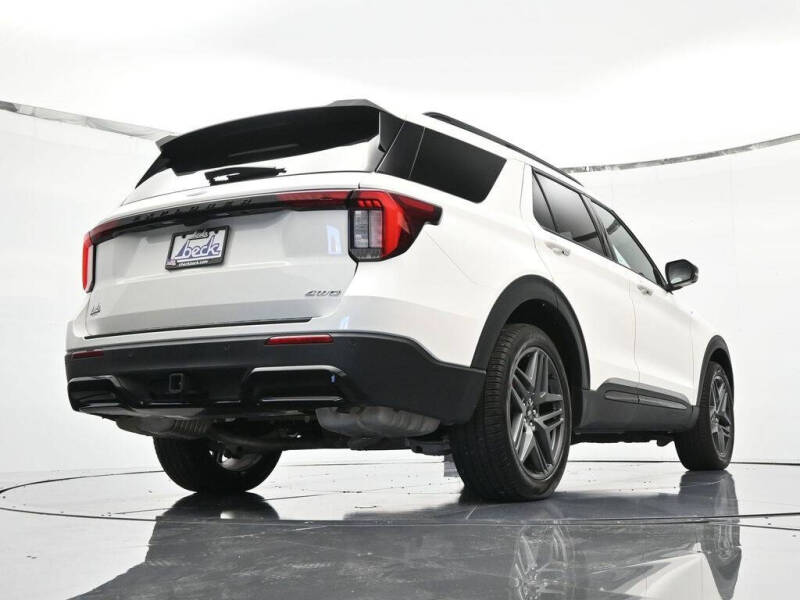 2025 Ford Explorer ST-Line